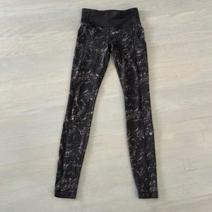 Lululemon printed performance legging